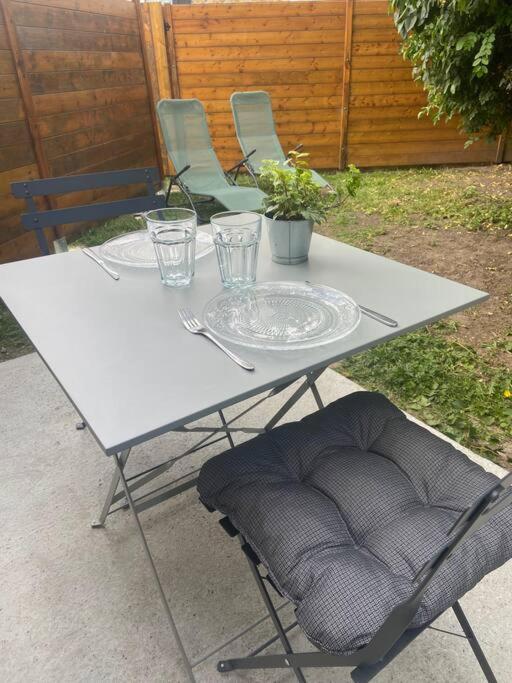 Les Embruns - Studio Avec Jardin Ouistreham Exteriör bild